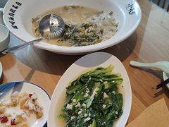 -严记小天府酸菜鱼(西四路店)