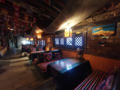 -藏地尼西黑陶餐馆.藏餐.酒馆