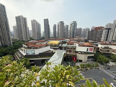 -瑞虹新天地月亮湾