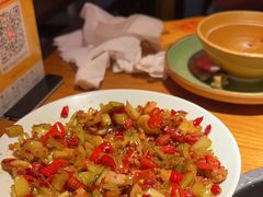 -吃饭皇帝大(长宁龙之梦店)