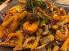 -炭舍干锅·烤鱼(扬名广场店)