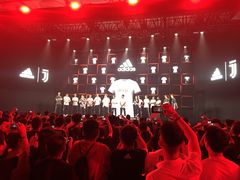 -上海跨国采购会展中心