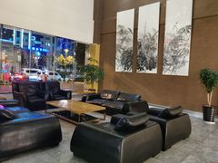 -昆明朗威酒店(昆明站火车站双桥夜市风情街店)