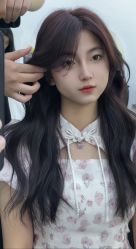 -MOVAN  HAIR莫凡匠人发型屋