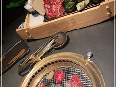 -铭牛烧肉·和牛海鲜自助(高新月牙湖店)