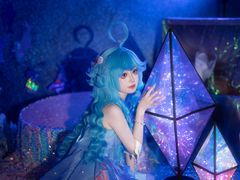 -米游妙妙屋cosplay换装自拍摄影体验馆