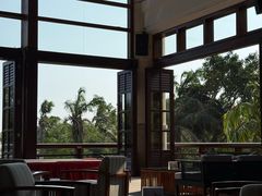 -亚龙湾喜来登·美景台大堂吧