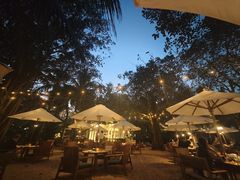 -三亚艾迪逊酒店·海滩烧烤 BARBACOA·现场乐队·浪漫晚餐·烧烤海鲜
