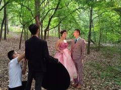 -燕西婚纱摄影工作室(友盛上都写字楼店)