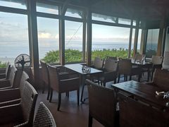 靠窗位-原野牧场