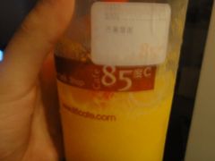 -85度C(生甜甜圈研究工坊·上海松江人民北路店)