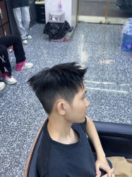 -藤野造型专业烫染接发