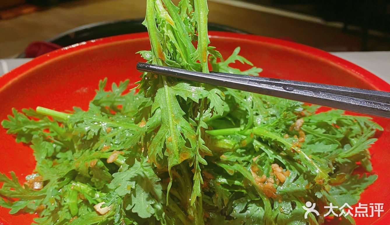 在烤鸭店吃脆皮烧鸡是什么样的体验？