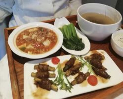 -爱瑞馨母婴护理中心(爱悠悠店)