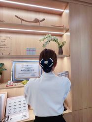 -宥莉·ULLY 痘敏肌•科技皮肤管理中心