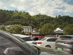 -安吉龙王山峡谷漂流