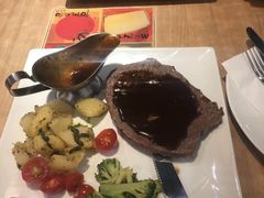 -必胜客(城西银泰店)