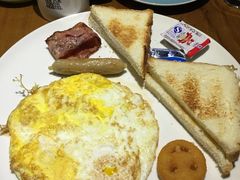 -JINNS锦时 steak&pizza(浸信会礼拜堂旧址店)