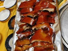 -东方之猪四更烤乳猪(金垦总店)