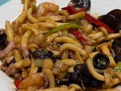 -东来菜馆•手抓海鲜家常菜•海鲜锅贴(鸽子窝店)