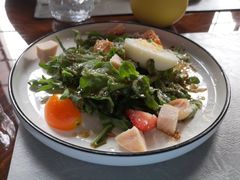 鸭肉色拉-YUE·6·西式融合餐厅(外滩六号店)