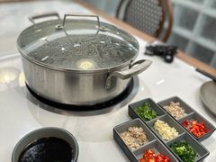 -喃喃椰·糟粕醋·椰子鸡火锅(七堡花园店)