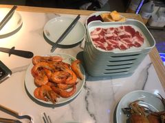 -绿岛港轩海鲜烤肉涮锅自助餐厅