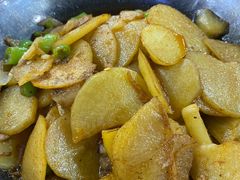 干锅肥牛土豆片-同发号饭庄(复兴路店)