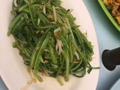 -明记烧鱼美味店