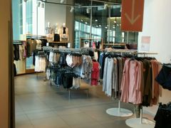 -H&M(鹏欣水游城店)