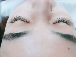 -摩睫+皮肤管理·科学美容中心