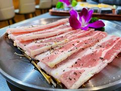 -围炉肉舍丹东海鲜烤肉·烤活鳗(步行街店)