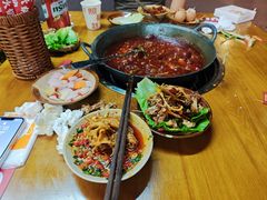 -赵美丽·重庆社区火锅·直营店(火车东站·中豪国际店)