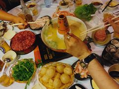 -鲜入围煮花胶鸡海鲜火锅