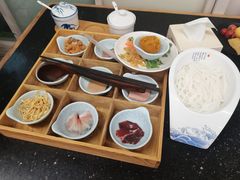 -飞虎过桥米线(翠湖店)