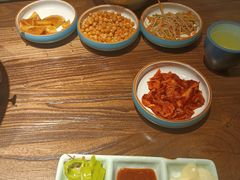 -明洞阿姨·韩式酱蟹烤肉·创意料理(三元桥店)