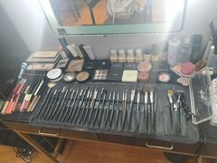 -ME觅妆·定制美妆·彩妆私教(菱角湖店)