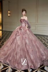 -Renee芮亦婚纱(原丽莎)