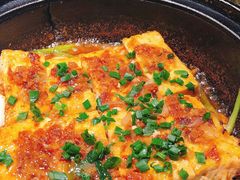 石锅海鲜酿豆腐-坛宗剁椒鱼头(河西王府井店)