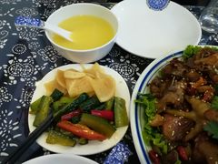 -八两八金·莱芜特色炒鸡(市南漳浦路店)