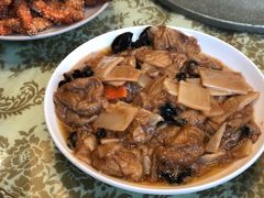 -鸿一饭店(隐秀路店)