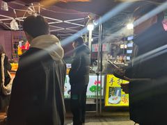 -吴山路夜市