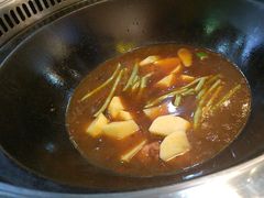 -哈尔滨烧烤·山河村铁锅炖(交大店)