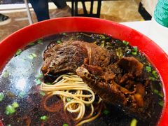 -小龙大肉面馆