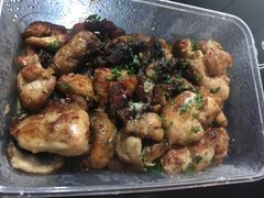 -玛格萝妮比萨屋(陆家浜路店)