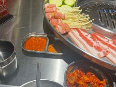 -哈哈碳都·牛肋条无限自助烤肉(宝龙店)