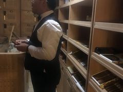 -Estaeslavida分享茄雪茄吧(亿彩购物中心店)