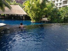 -三亚湾海居铂尔曼度假酒店