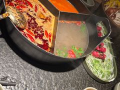 -三出山火锅(南京万象天地店)