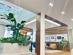 -上海宝宁宝马4S店